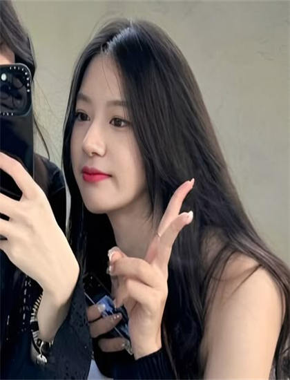 重新认识《只有爱能让我生存》的审美特点与艺术成就——商业与艺术的平衡